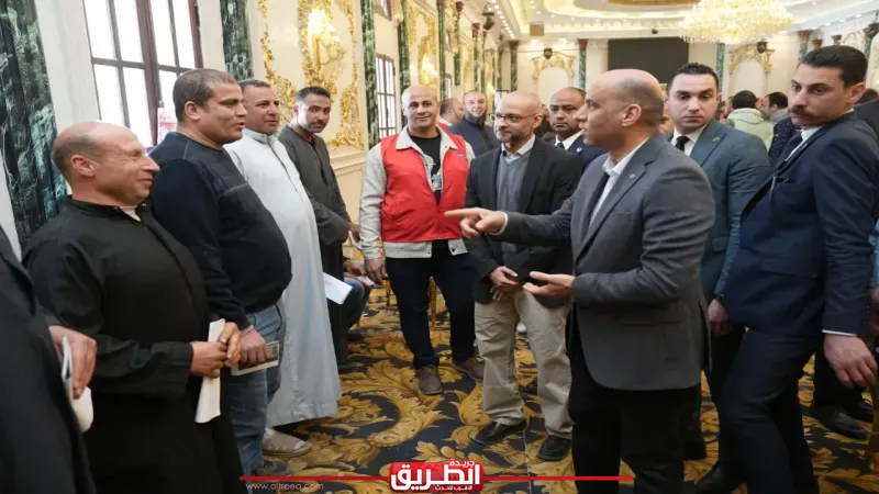 وزير العمل يتفقد اختبارات 2800 عامل من المرشحين لموسم الحج على مهنة ”جزار”