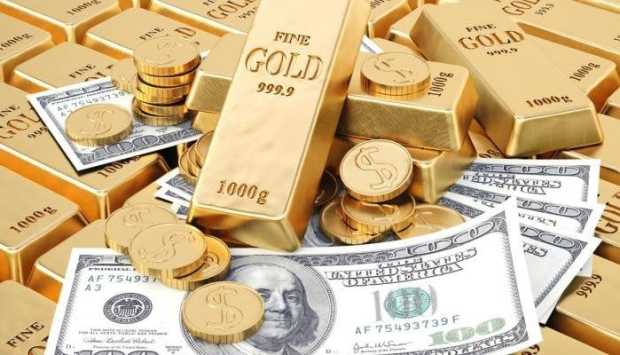 دولار أم ذهب؟.. خبير اقتصادي يكشف الأفضل للشراء والبيع الآن
