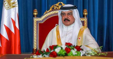 ملك البحرين: متمسكون بمواقفنا الداعية لحل الأزمات عبر الحلول السلمية