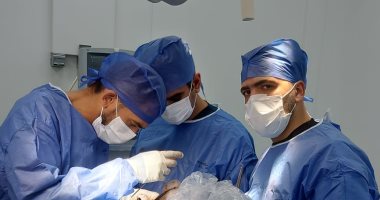 جراحة دقيقة تعيد التناسق لوجه شاب بعد إصابات معقدة بالعين بمستشفى السنبلاوين