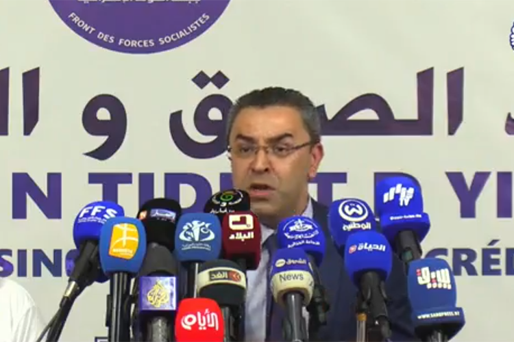 "الأفافاس" بـ 26 قائمة برلمانية داخل الوطن و4 في المهجر