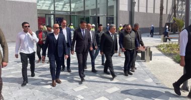 محافظ الدقهلية يتفقد التشطيبات النهائية والإنشاءات الجارية بمول المنصورة