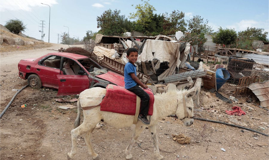 «الخان الأحمر»… من الحصار وصولا للحظة التهجير