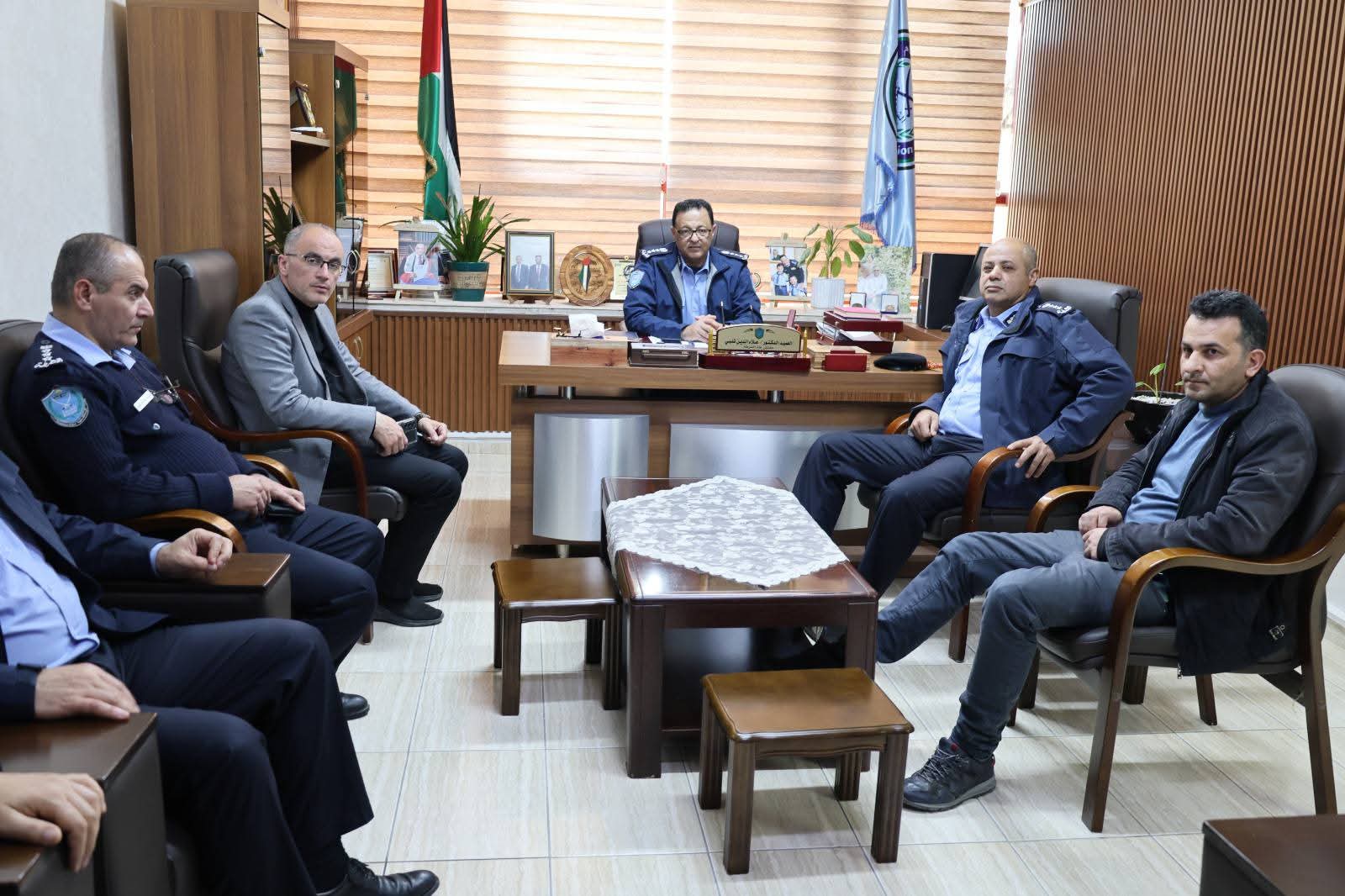 الشرطة تتعامل مع شظايا صاروخية في سلفيت