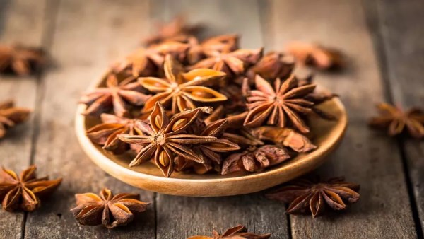 رغم فوائده الكثيرة.. احترس من أضرار اليانسون النجمي