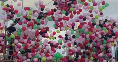شلالات بلالين وسيلفى.. فرحة الأهالى بأول أيام عيد الأضحى في بورسعيد