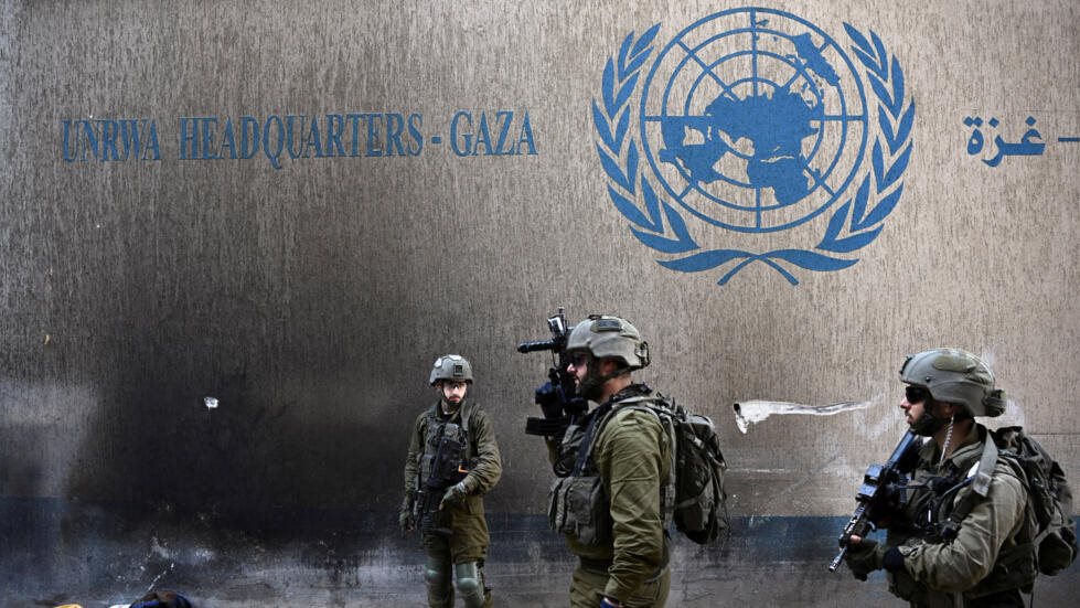 الخارجية الفلسطينية تدين قرار الاحتلال إقامة منشآت على أنقاض مقر الأونروا بالقدس