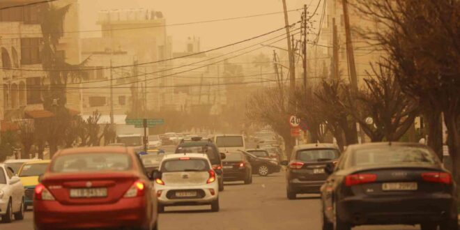 أجواء مغبرة ودافئة اليوم وغدا