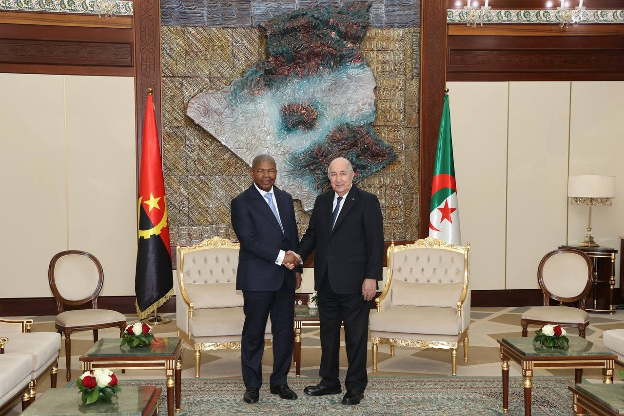 الرئيس الأنغولي ينهي زيارة دولة إلى الجزائر: إرادة مشتركة في الارتقاء بالعلاقات الثنائية إلى شراكة استراتيجية شاملة