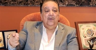 رئيس «تعليم الشيوخ» يحذر من الدعم النقدى: قد ينفق على السجائر وطوابع الغذاء الحل