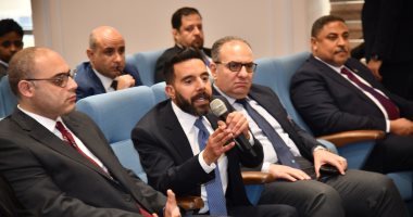 النائب مصطفى أبو زهرة: الكرة بتاعت الغلابة.. وما حدش هيبخل على منتخب مصر