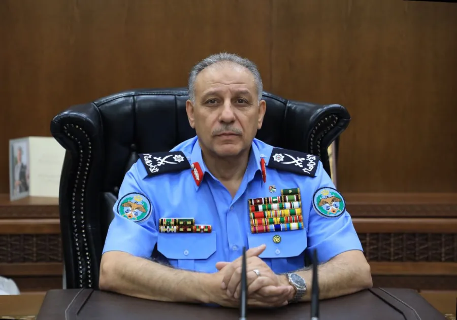مدير الأمن العام يوعز بعرض مباريات المنتخب الوطني في كأس العالم للنزلاء داخل مراكز الإصلاح والتأهيل