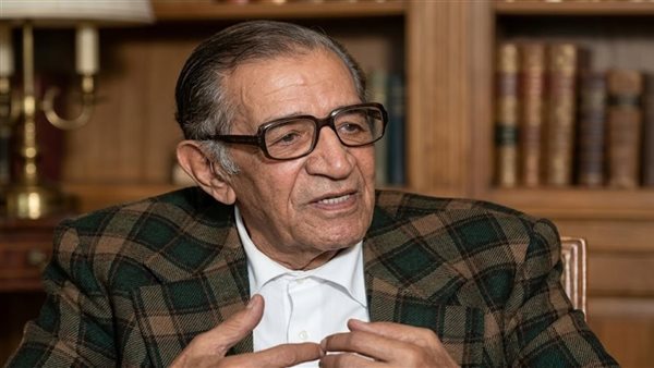 نعمان عاشور، رائد الواقعية في التأليف المسرحي الذي تنبأ بالانحدار الثقافي في مصر