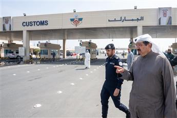 سمو رئيس الوزراء يتفقد منفذ النويصيب الحدودي