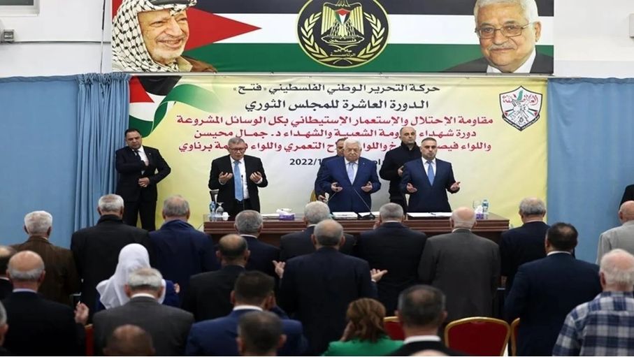 مؤتمر "فتح" الثامن... العين على الداخلين والمغادرين