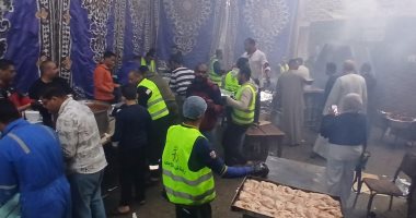 أكبر إفطار جماعي بقنا.. تجهيز اللحوم والفراخ لـ5 آلاف صائم