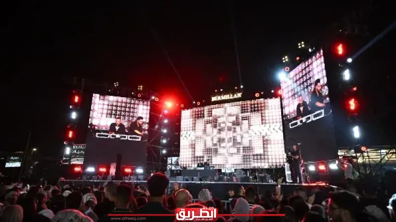 آلاف الزوار يتفاعلون مع حفل ديسكو مصر في برميلان مول بالشيخ زايد