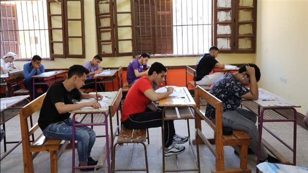 عدد أسئلة ودرجات امتحانات الثانوية العامة 2026 لجميع المواد