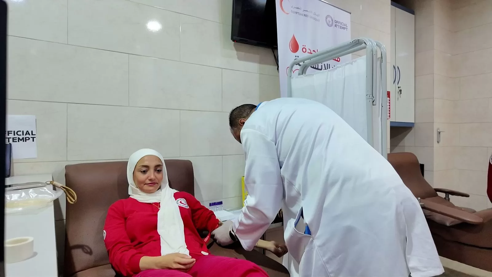 الهلال الأحمر يعزز حملات التبرع بالدم لإنقاذ الأرواح ودعم المرضى