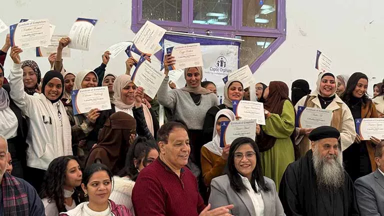 إسنا تحتفي بالدفعة الـ16 من "ابنتي الغالية" على مائدة إفطار رمضانية (ص