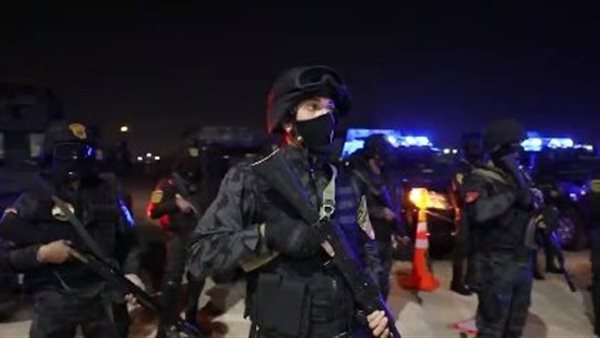 حملات أمنية تضبط 96 سلاحا ناريا و16 بلطجيا في حملات بالمحافظات
