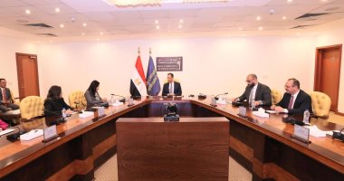 وزير الاتصالات يبحث مع UNDP جذب الاستثمارات فى مراكز البيانات والتعهيد