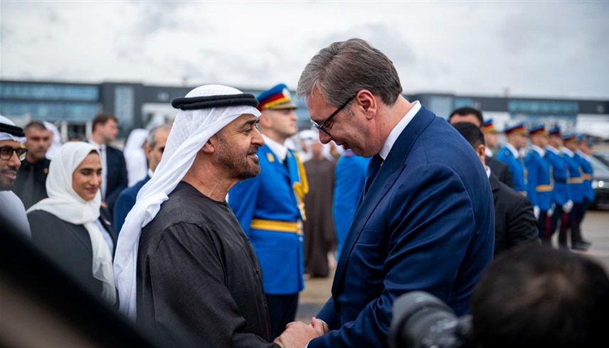محمد بن زايد ورئيس صربيا يبحثان هاتفياً تعزيز الشراكة الاستراتيجية والتطورات الإقليمية