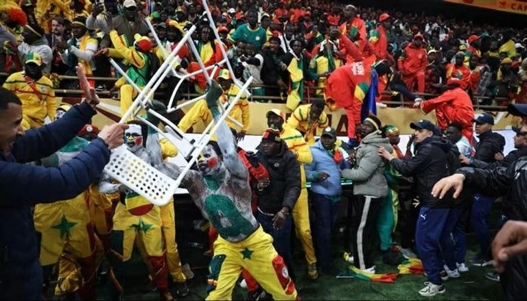 بسبب أحداث نهائي أفريقيا.. تأييد سجن 18 مشجعاً سنغالياً