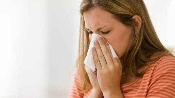 تحذير طبي عاجل: تقلبات الربيع تضاعف أعراض الحساسية.. ونصائح هامة لتجنب الأزمات التنفسية