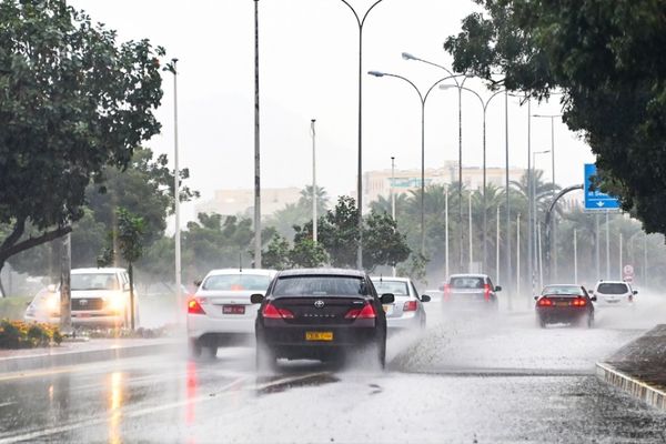 أمطار ورياح نشطة وصواعق رعدية على نجران