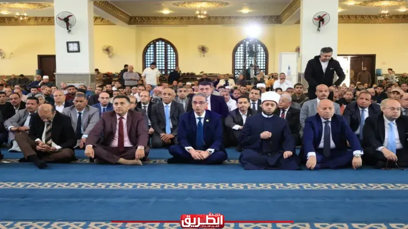 وزير الأوقاف ومحافظ الجيزة يؤديان صلاة الجمعة بمسجد السيدة خديجة بنت خويلد