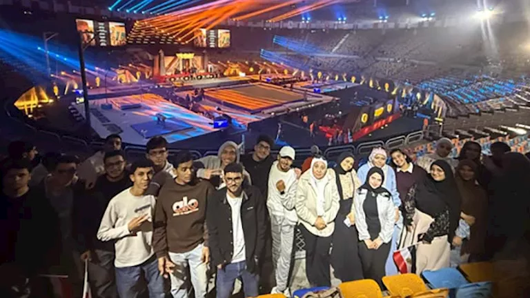 طلاب جامعة القاهرة يشاركون في بطولة كأس العالم للجمباز