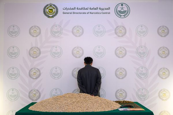 "مكافحة المخدرات" تضبط (845,087) قرصًا من مادة الإمفيتامين المخدر بالمنطقة الشرقية