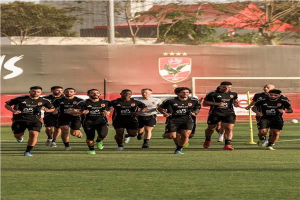 الأهلي يستأنف تدريباته على ملعب التتش استعدادا لبيراميدز
