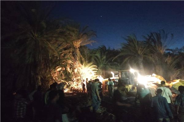 ​الحماية المدنية تسيطر على حريق هائل بمزارع النخيل في طور سيناء