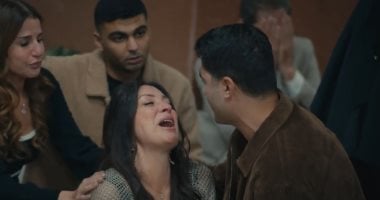 مسلسل أولاد الراعى الحلقة 2.. انهيار نرمين الفقى وخالد الصاوى بعد وفاة ابنهما.. ويتفاجأ بحضور راغب عزاء نجله ويطرد متولى.. خالد الصاوى يُبكى المشاهدين.. ماجد المصرى يبحث عن قاتل ابن خالد الصاوى