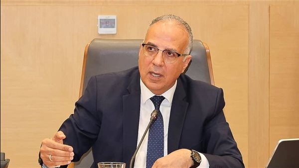 بعد تجديد الثقة، هاني سويلم يصل مقر وزارة الري