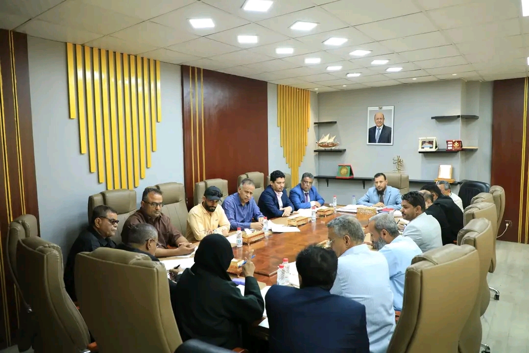 برئاسة المحافظ عبد الرحمن شيخ.. 31 مليار ريال تقدير البرنامج الاستثماري في العاصمة عدن للعام 2026