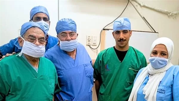 مستشفى هليوبوليس: إنقذ شاب من موت محقق بعد طعنة نافذة بالقلب