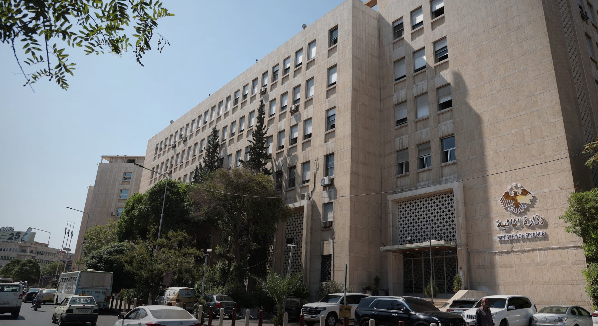 المالية السورية تعلن تخفيض وإلغاء سلف ضريبية على بعض المستوردات