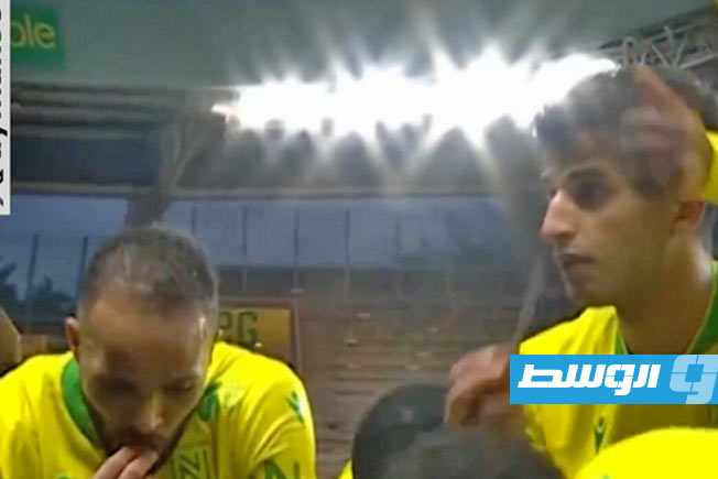 (فيديو) علي يوسف يتصدر مشهد حيلة الحارس لمساعدة رفاقه الصائمين على الإفطار في الملعب