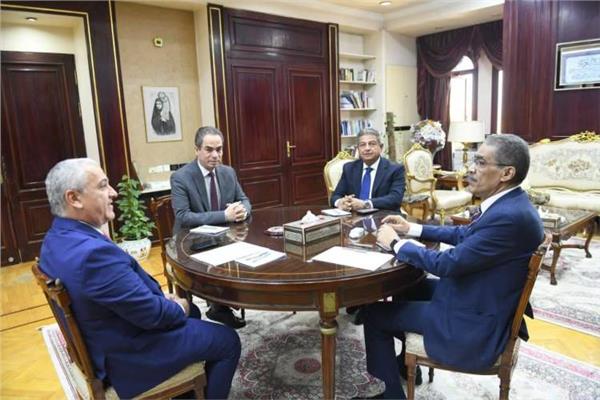 الإعلام المصري: اتخاذ كافة الإجراءات القانونية لمواجهة أي إساءة للدول العربية