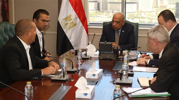 وزير الكهرباء: زيادة الاعتماد على الطاقة المتجددة خلال الفترة المقبلة