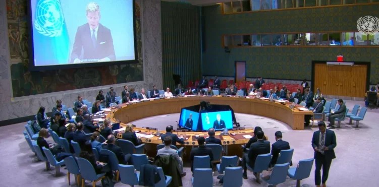 المبعوث الأممي يحذر من انتكاس المكاسب اليمنية واتساع الصراع