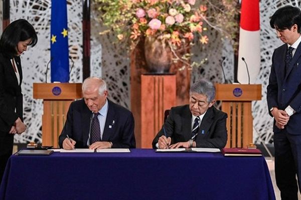 اليابان والاتحاد الأوروبي يعقدان أول حوار بشأن صناعة الدفاع