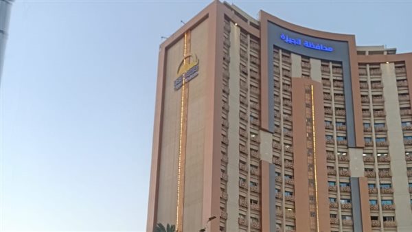 مواطن بالعياط يتهم الإدارة الهندسية بالتواطؤ مع مقاول تسبب في انهيار منزله