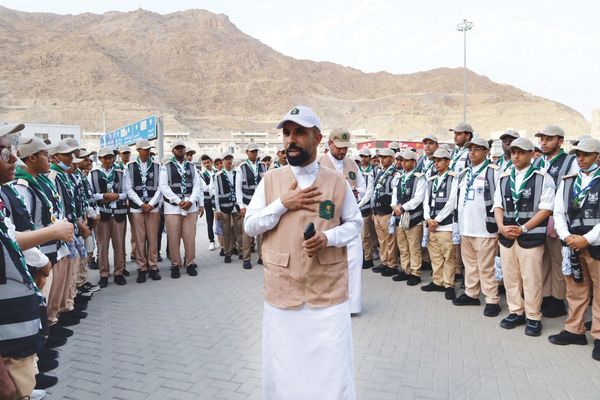 «مركز خدمات الجمرات» يدرب أفراد الكشافة