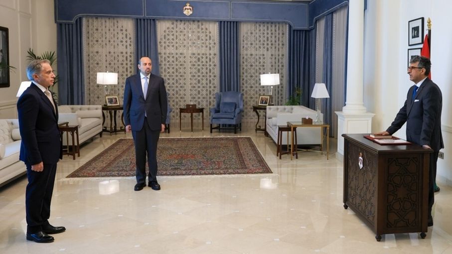 رئيس مجلس مفوضي "البترا" وعضوان في "الطاقة والمعادن" و"الأوراق المالية" يؤدون القسم القانونية