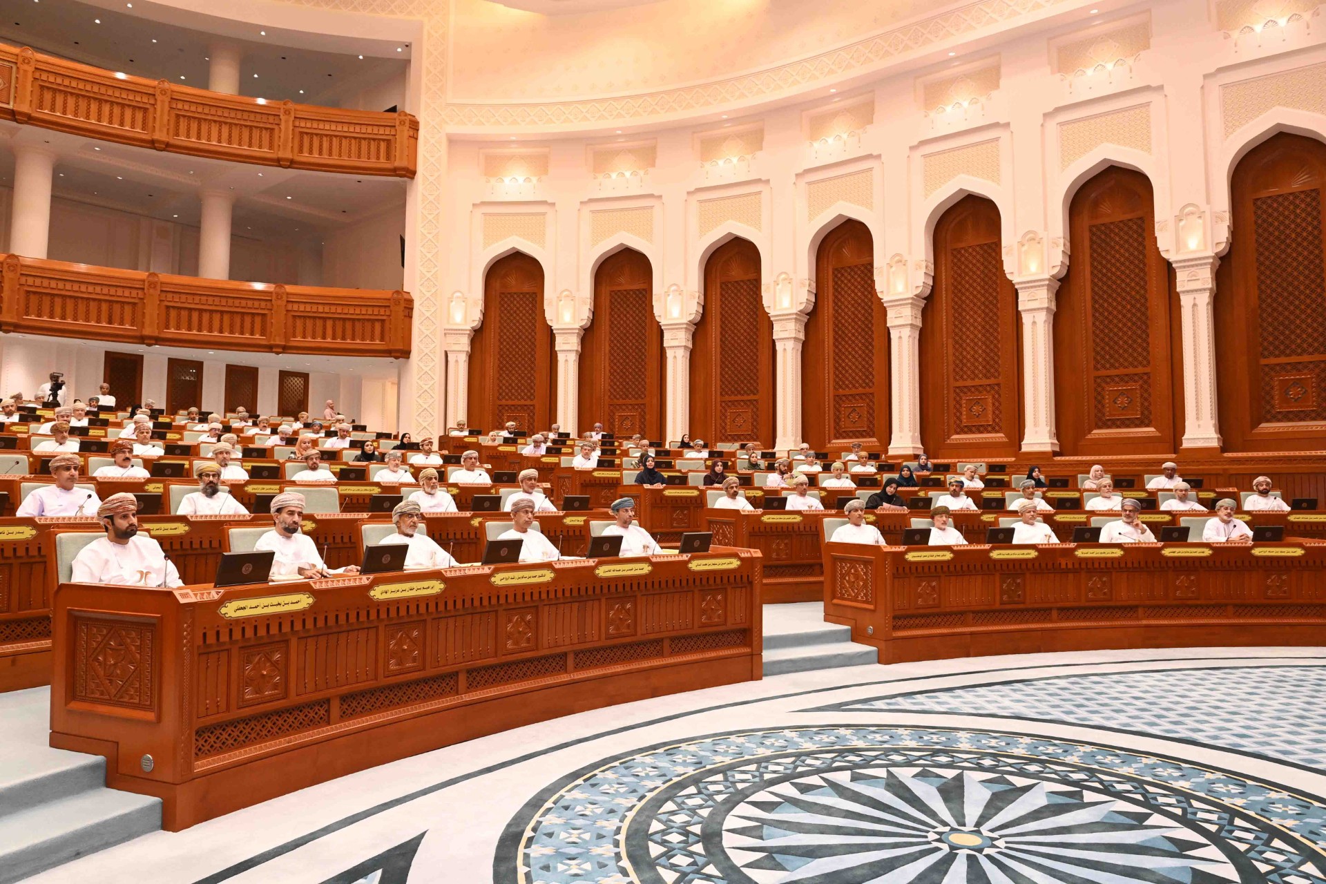 جلسة مشتركة لـ«الدولة» و«الشورى» تناقش مواد التباين في قانون النقل البري الخليجي