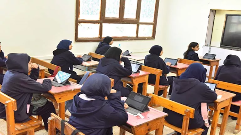 اليوم.. التعليم تبدأ امتحان البرمجة العملي لطلاب أولى ثانوي في 9 محافظ